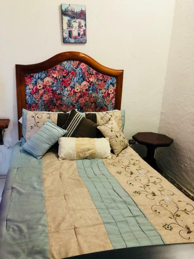 Casa De Los Ojeda 圣米格尔－德阿连德 外观 照片